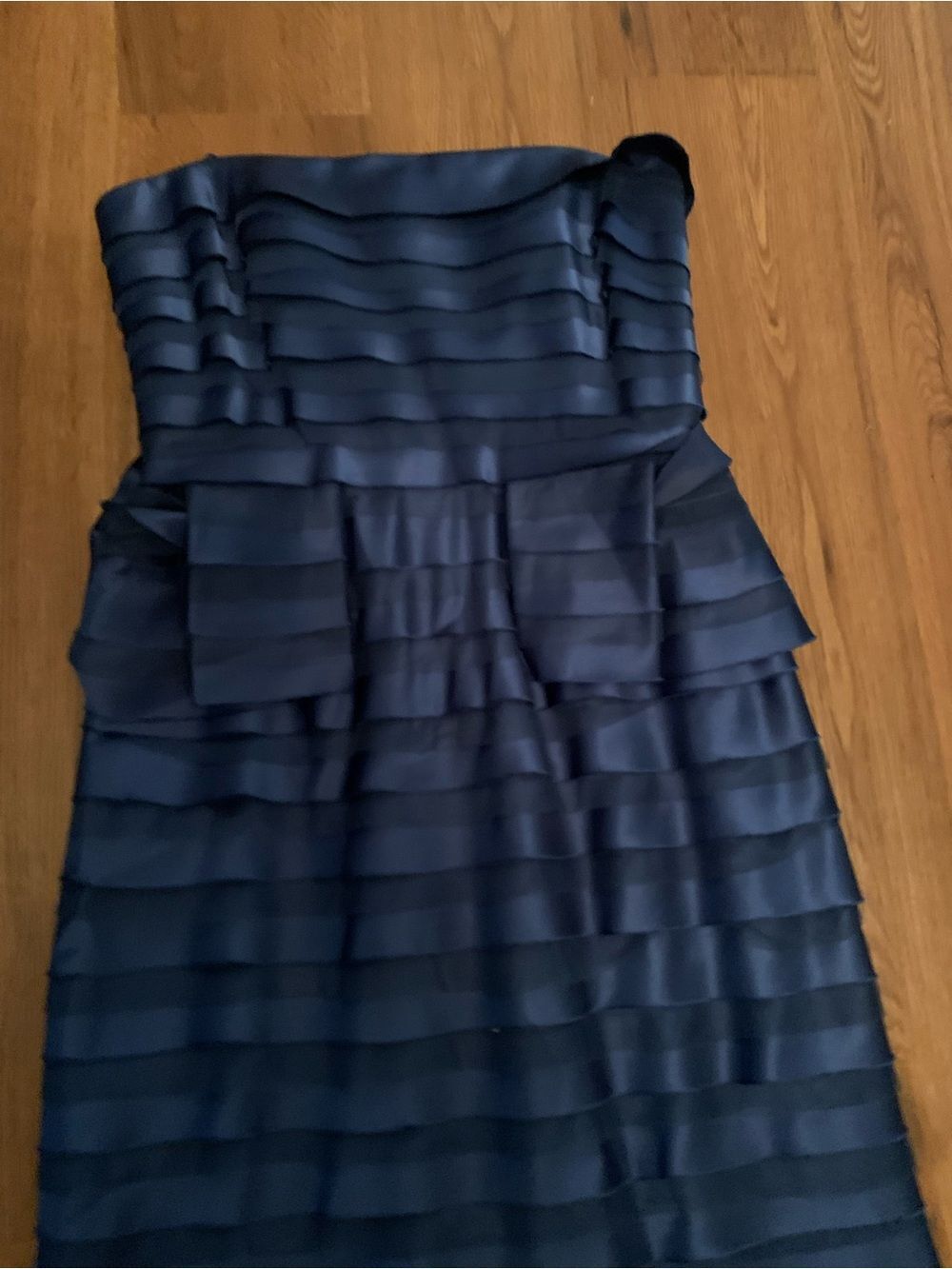 NWOT BCBG MAX AZRIA INK ROSE STRAPLESS TIERED GOWN - Picture 6 of 7